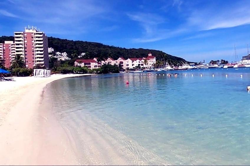 Beach-Side Condos At Turtle Beach Towers Ocho Rios Exterior foto